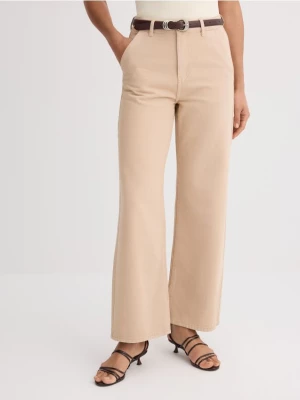 Foto del prodotto Mohito - Jeans a gamba ampia - beige