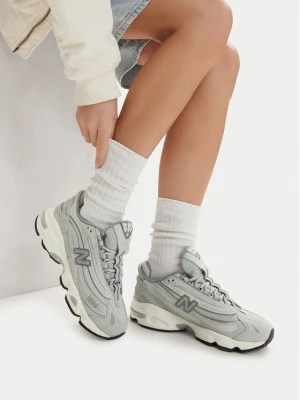 Foto del prodotto New Balance Sneakers U10002LV Grigio