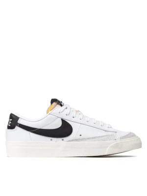 Foto del prodotto Nike Sneakers Blazer Low '77 DC4769 102 Bianco