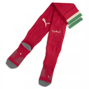 Foto del prodotto PUMA Calzettoni da calcio a righe Marocco 2026 da uomo, Abbigliamento, Rosso czerwony