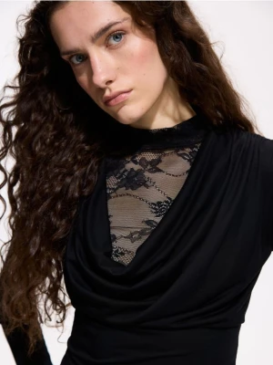 Foto del prodotto Reserved - Blusa con inserto in pizzo - nero