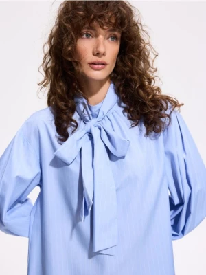 Foto del prodotto Reserved - Camicia con allacciatura decorativa - azzurro
