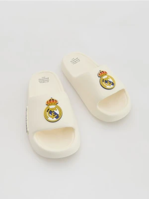 Foto del prodotto Reserved - Ciabatte Real Madrid - panna