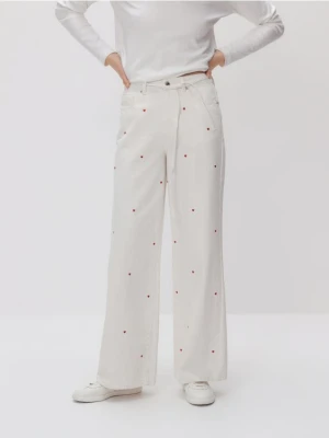 Foto del prodotto Reserved - Jeans wide leg con ricamo - bianco