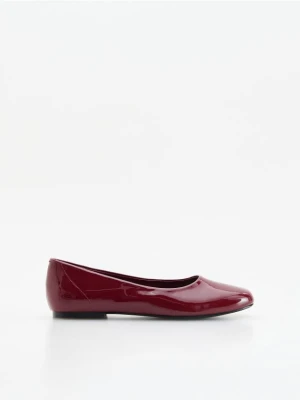 Foto del prodotto Reserved - Lacquered ballerinas - bordeaux
