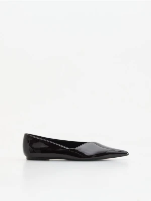 Foto del prodotto Reserved - Lacquered ballerinas - marrone scuro