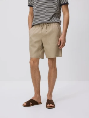 Foto del prodotto Reserved - Pantaloncini jogger in cotone - beige