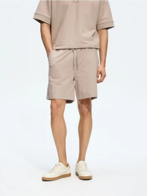 Foto del prodotto Reserved - Pantaloncini regular fit - beige