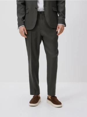 Foto del prodotto Reserved - Pantaloni carrot con lino - verde scuro