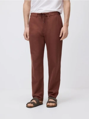 Foto del prodotto Reserved - Pantaloni chino regular fit - bordeaux