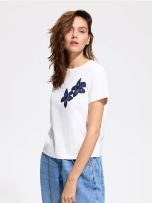 Foto del prodotto Reserved - T-shirt con applicazione - bianco