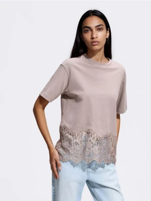 Foto del prodotto Reserved - T-shirt con pizzo - beige