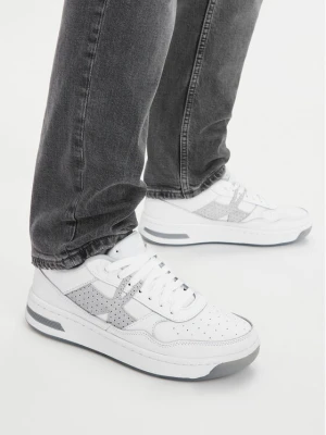 Foto del prodotto Under Armour Sneakers UA Court 96 Suede 3028765 Bianco